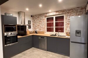 5CEEA879-65D8-48D3-A84E-39A9A65A465E